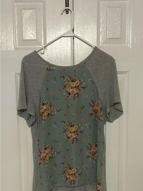 Rewind Floral Panel Tee - Light Blue & Gray